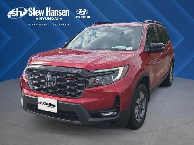 2023 Honda Passport TrailSport — photo 1 of 13