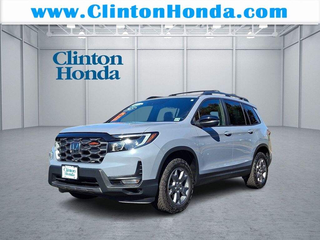 2025 Honda Passport AWD TRAILSPORT — photo 1 of 7