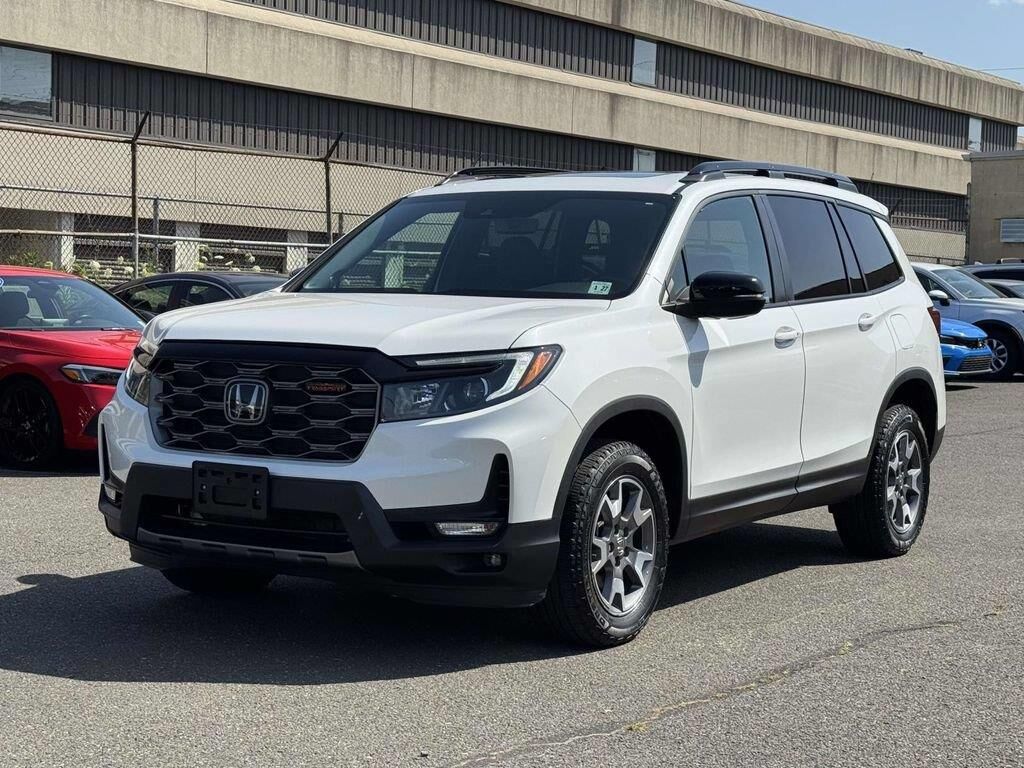2022 Honda Passport TrailSport — photo 1 of 13