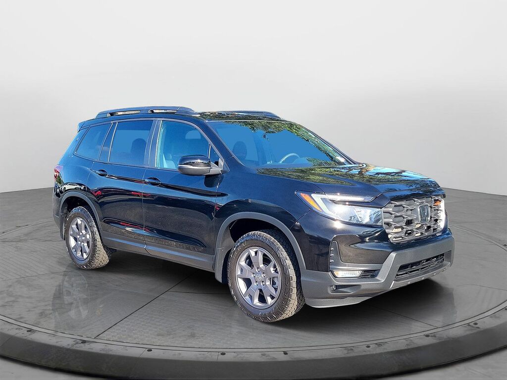 2024 Honda Passport TrailSport — photo 1 of 13