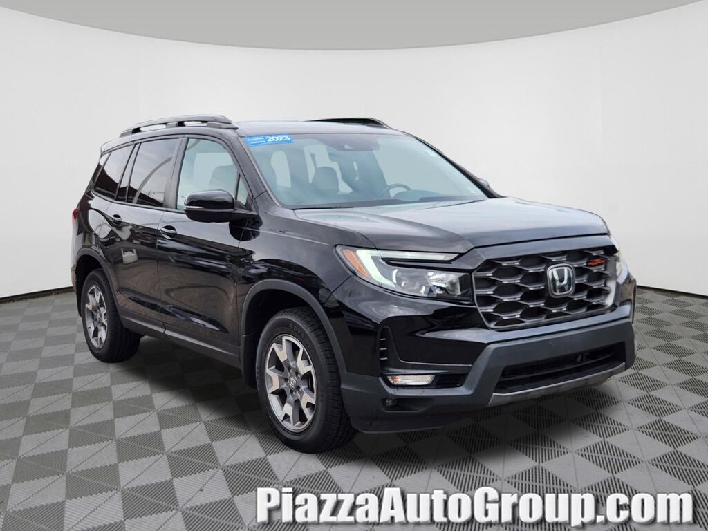 2023 Honda Passport TrailSport — photo 1 of 13