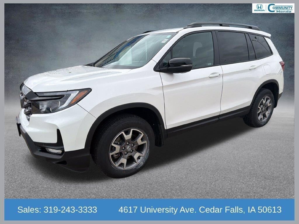 2023 Honda Passport TrailSport — photo 1 of 13