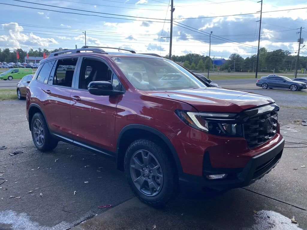 2025 Honda Passport TrailSport — photo 1 of 13