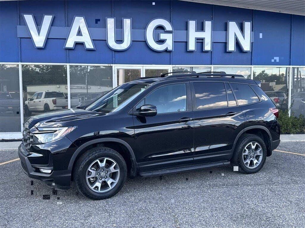 2023 Honda Passport TrailSport — photo 1 of 2