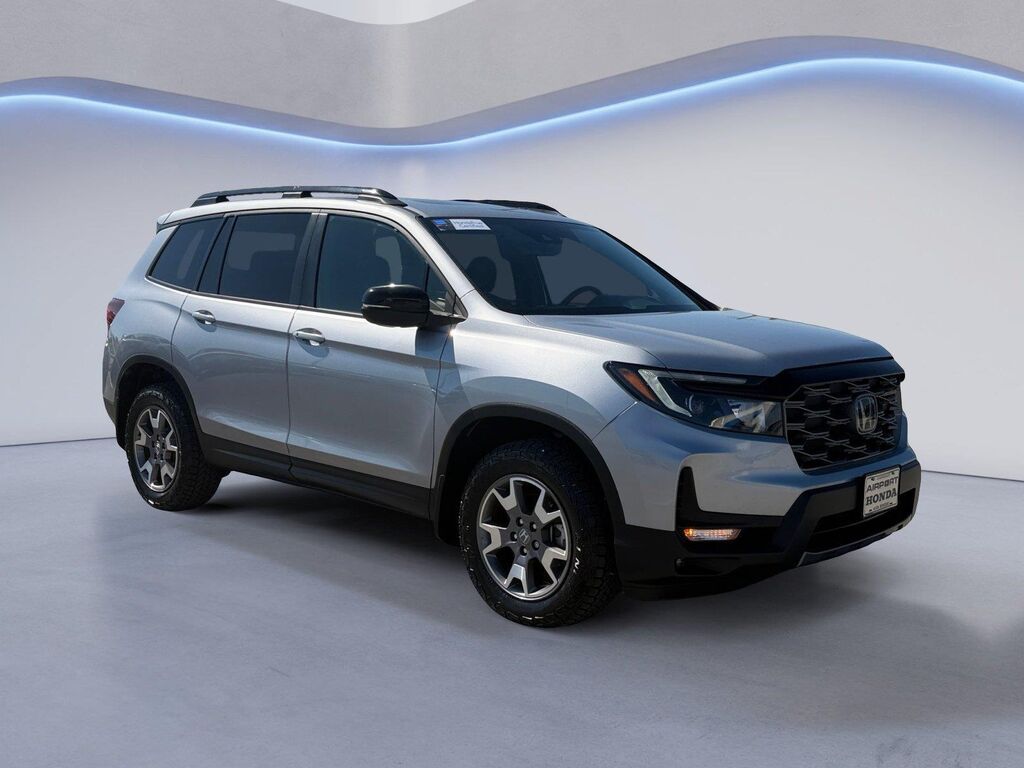 2023 Honda Passport TrailSport — photo 1 of 13