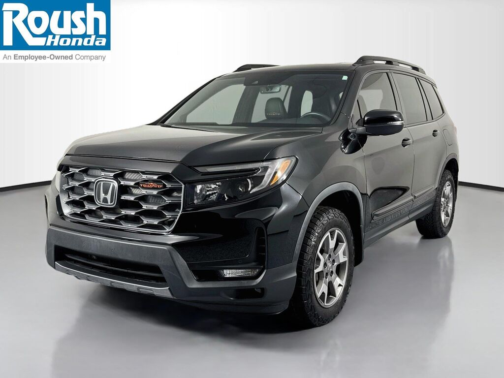 2023 Honda Passport TrailSport — photo 1 of 13