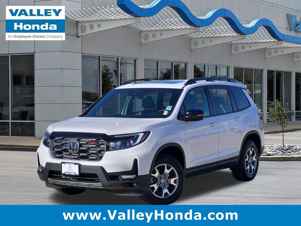 2023 Honda Passport AWD TRAILSPORT — photo 1 of 7