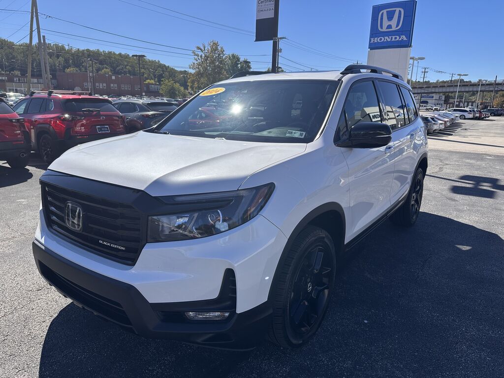 2024 Honda Passport AWD BLACK EDITION — photo 1 of 7