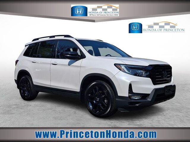 2024 Honda Passport AWD BLACK EDITION — photo 1 of 7
