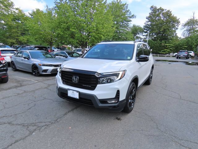2024 Honda Passport AWD BLACK EDITION — photo 1 of 7