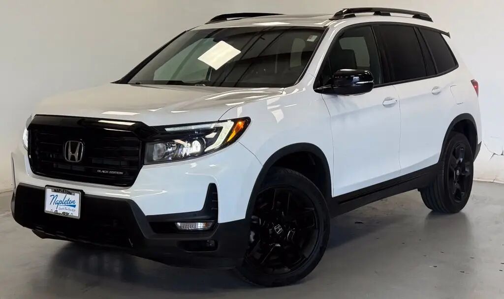 2024 Honda Passport Black Edition — photo 1 of 13