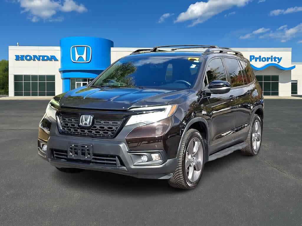2019 Honda Passport AWD Touring — photo 1 of 7