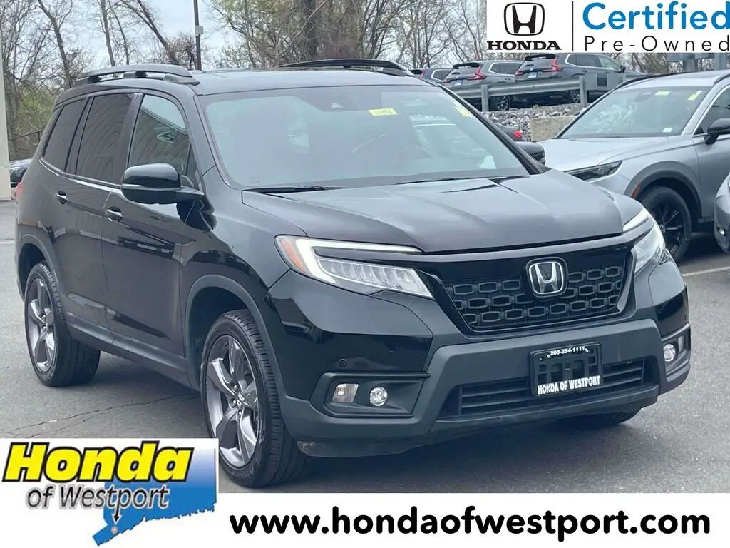 2021 Honda Passport Touring — photo 1 of 12