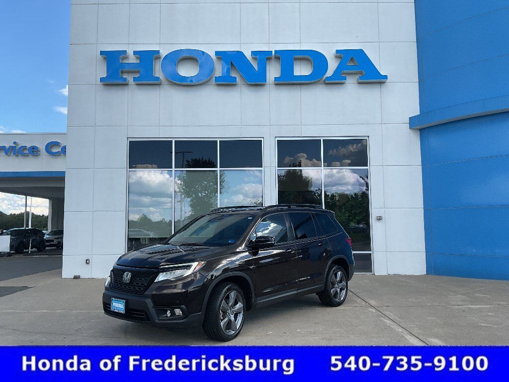 2019 Honda Passport AWD Touring — photo 1 of 7