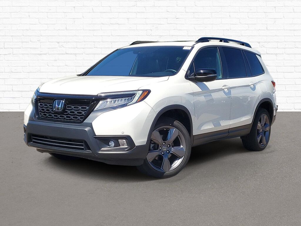 2019 Honda Passport Touring — photo 1 of 14