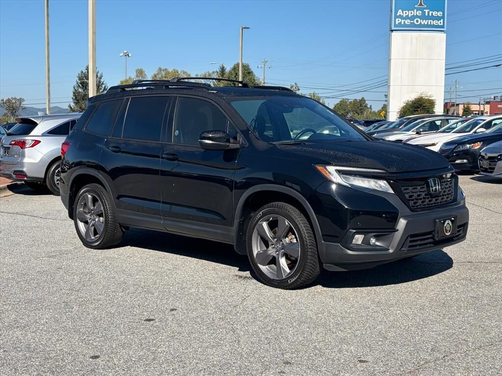 2020 Honda Passport Touring — photo 1 of 13