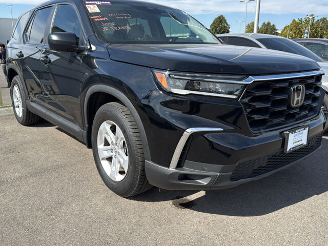 2023 Honda Pilot AWD LX