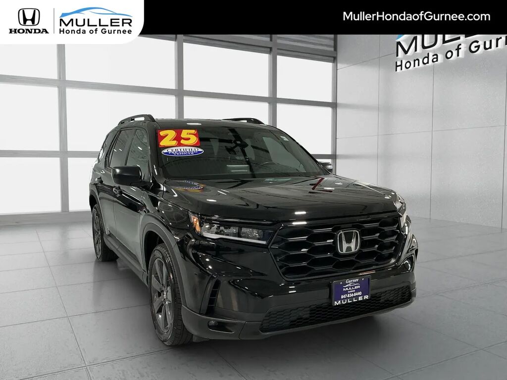 2025 Honda Pilot Sport — photo 1 of 13