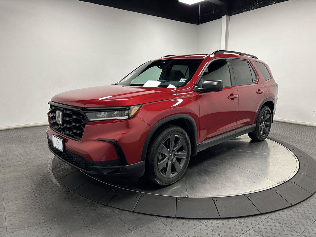 2025 Honda Pilot AWD Sport — photo 1 of 7