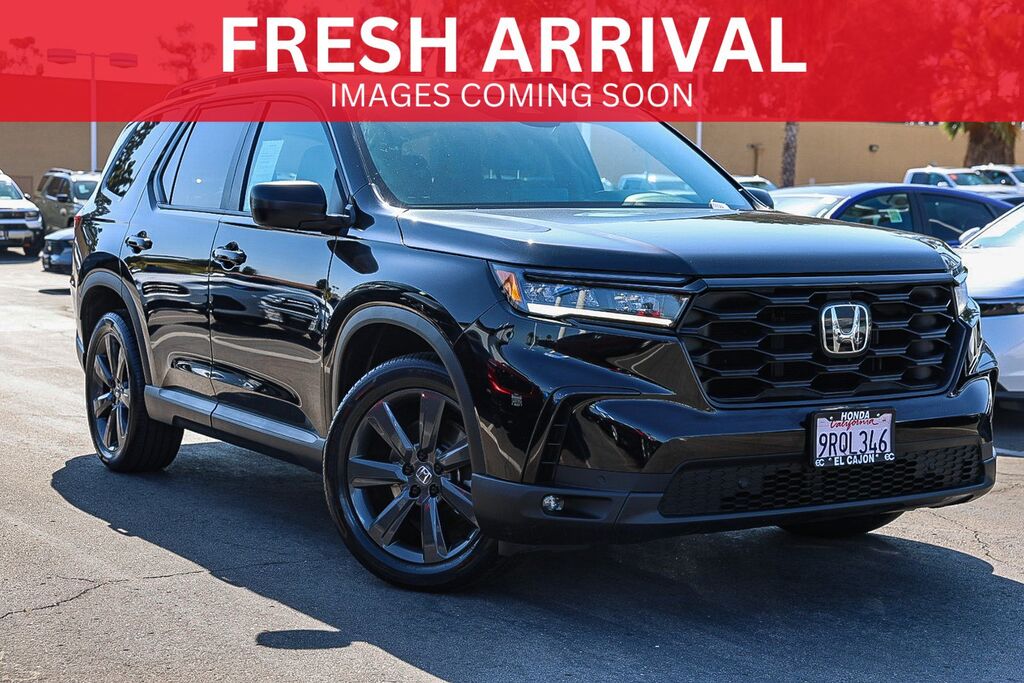 2025 Honda Pilot AWD Sport — photo 1 of 7