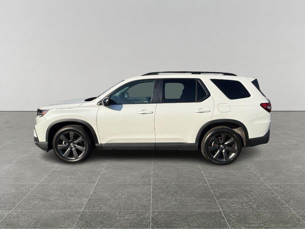 2025 Honda Pilot AWD Sport — photo 1 of 6