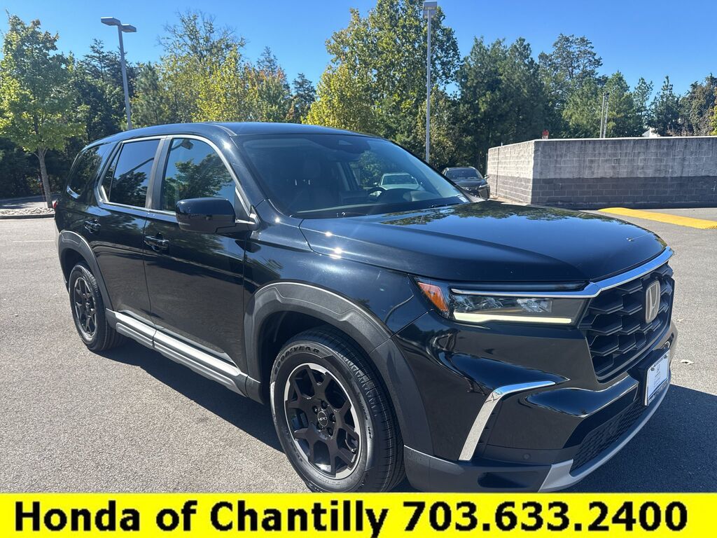 2025 Honda Pilot AWD EX-L — photo 1 of 7