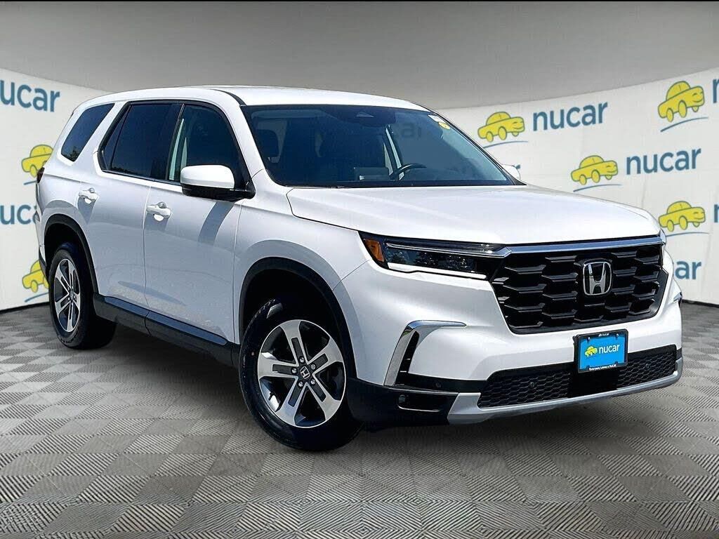 2025 Honda Pilot EX-L — photo 1 of 1