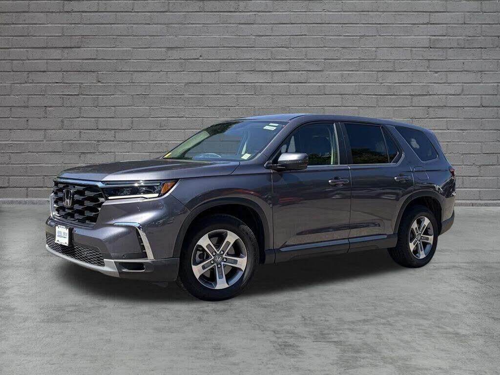 2025 Honda Pilot EX-L — photo 1 of 1