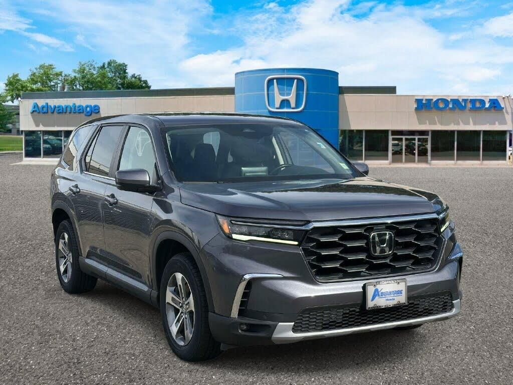 2024 Honda Pilot EX-L — photo 1 of 1