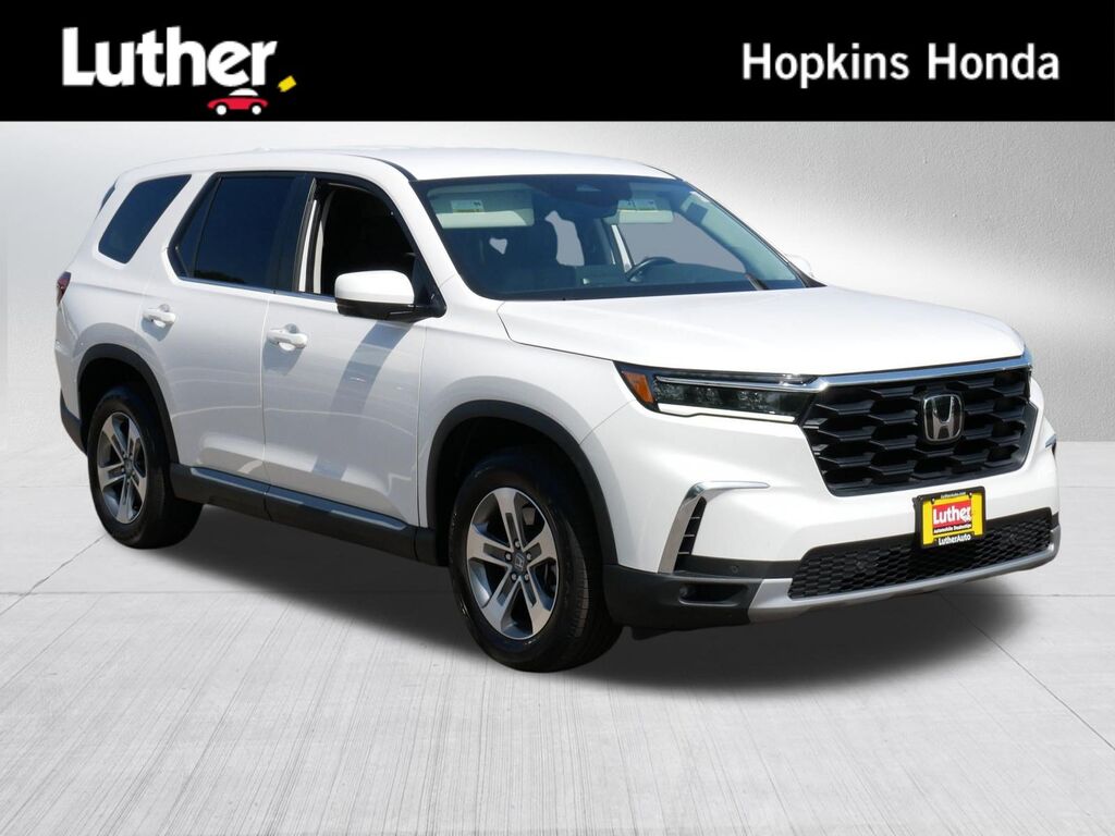 2025 Honda Pilot AWD EX-L — photo 1 of 7