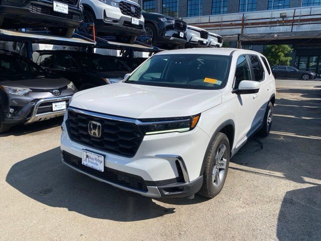 2023 Honda Pilot AWD EX-L — photo 1 of 7