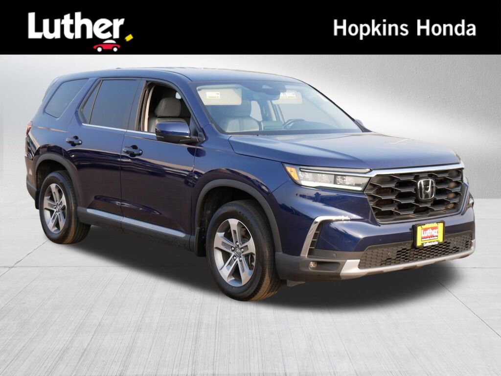 2023 Honda Pilot AWD EX-L — photo 1 of 7