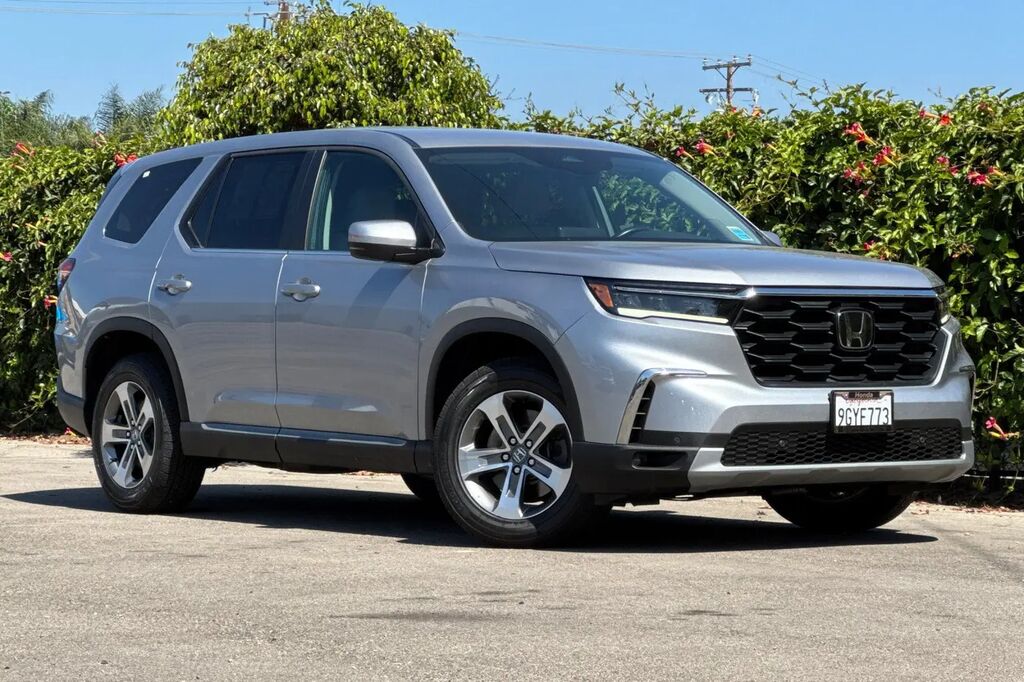2023 Honda Pilot EX-L — photo 1 of 20