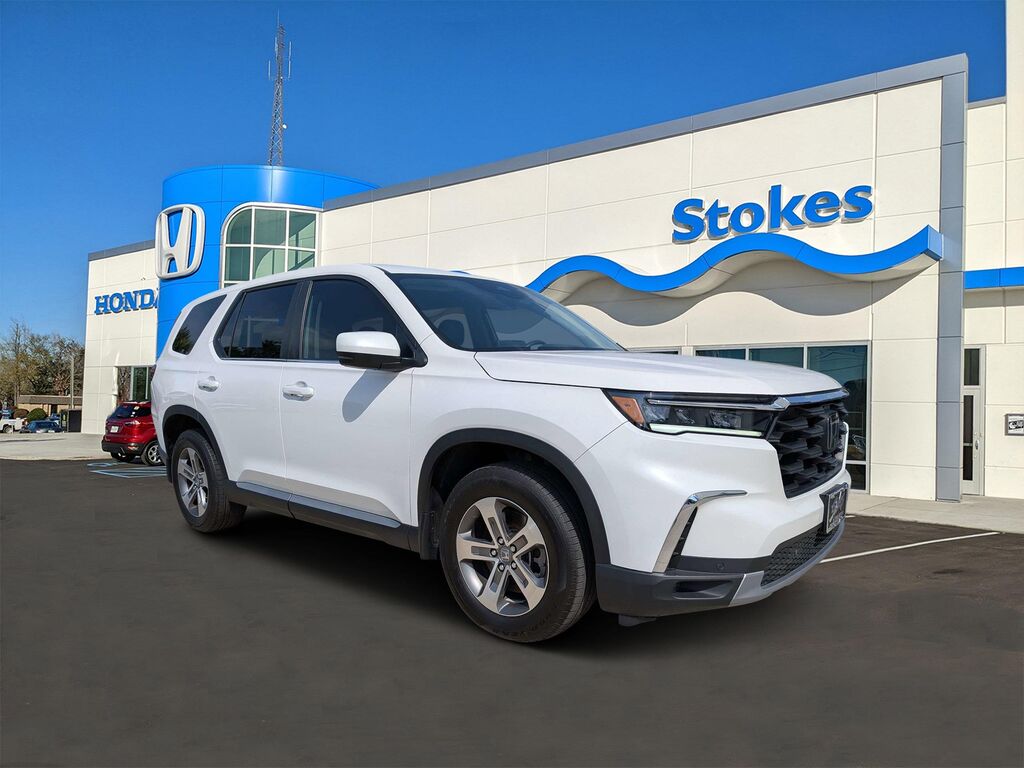 2025 Honda Pilot — photo 1 of 13