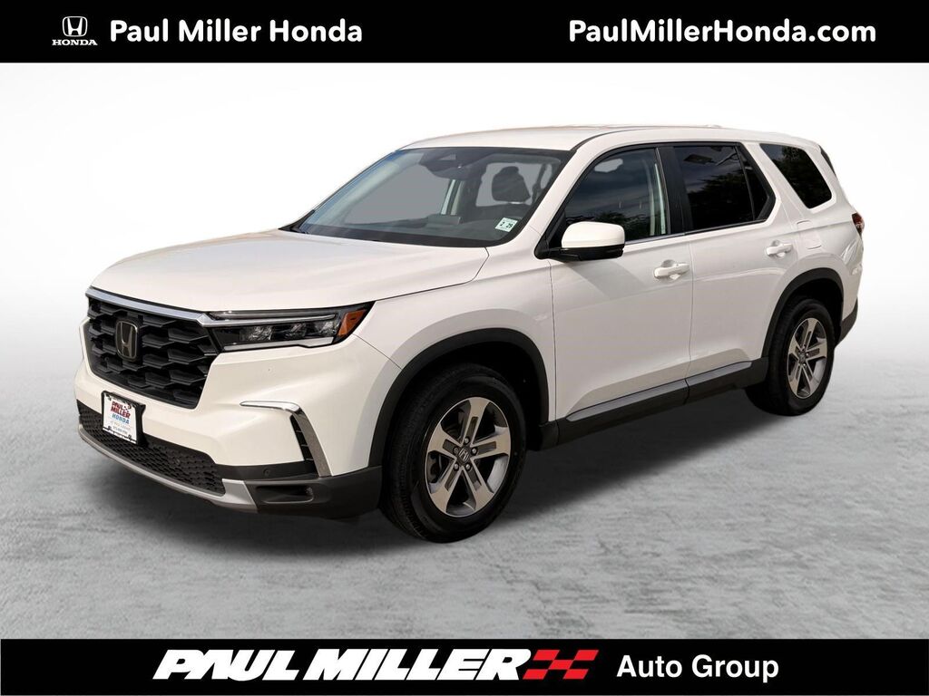 2024 Honda Pilot EX-L — photo 1 of 13
