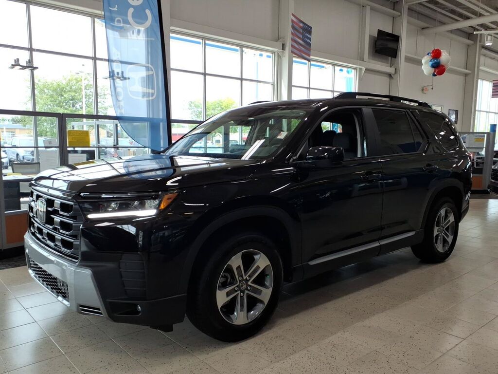 2026 Honda Pilot AWD EX-L — photo 1 of 7