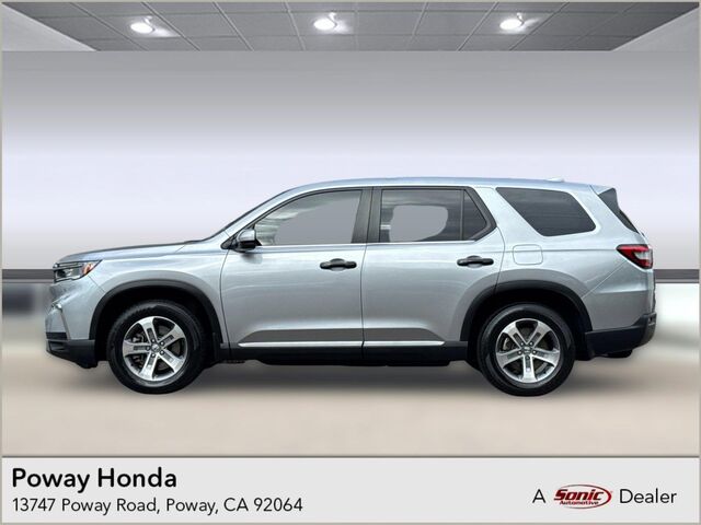 2024 Honda Pilot EX-L w/Rear Captain's Chairs