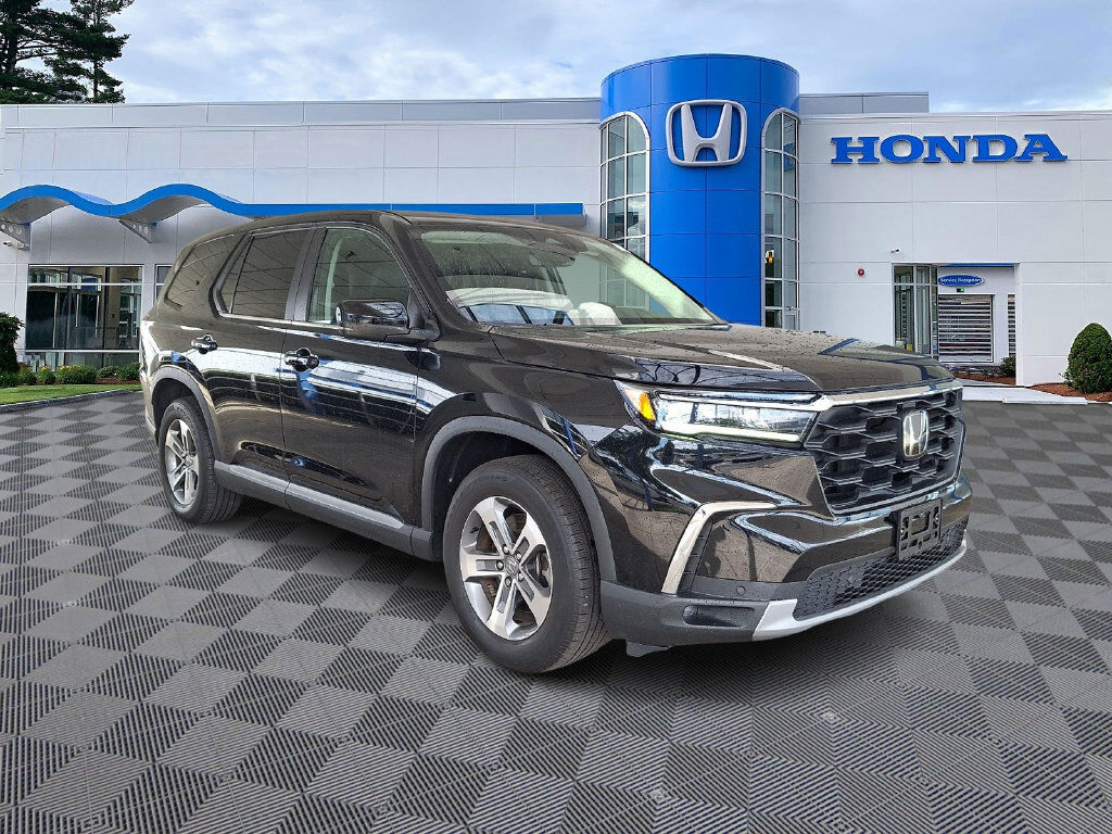 2023 Honda Pilot AWD EX-L 7P — photo 1 of 7