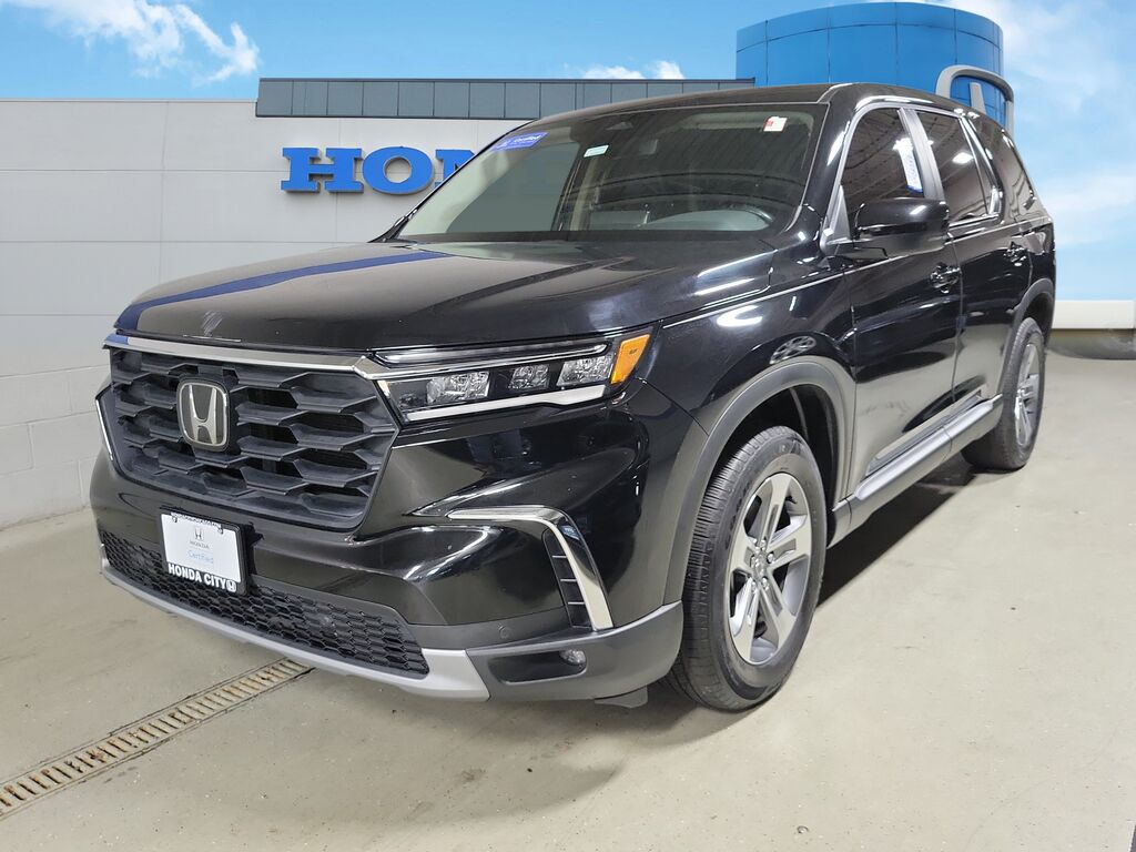 2023 Honda Pilot AWD EX-L 7P — photo 1 of 6