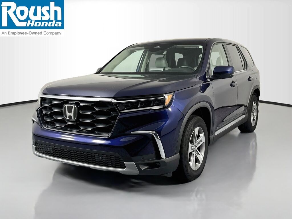 2024 Honda Pilot AWD EX-L 7P — photo 1 of 7