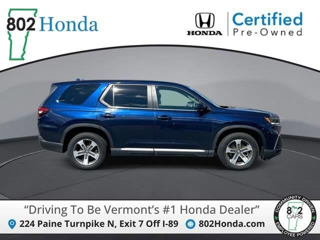 2024 Honda Pilot EX-L w/Rear Captain's Chairs — photo 1 of 13