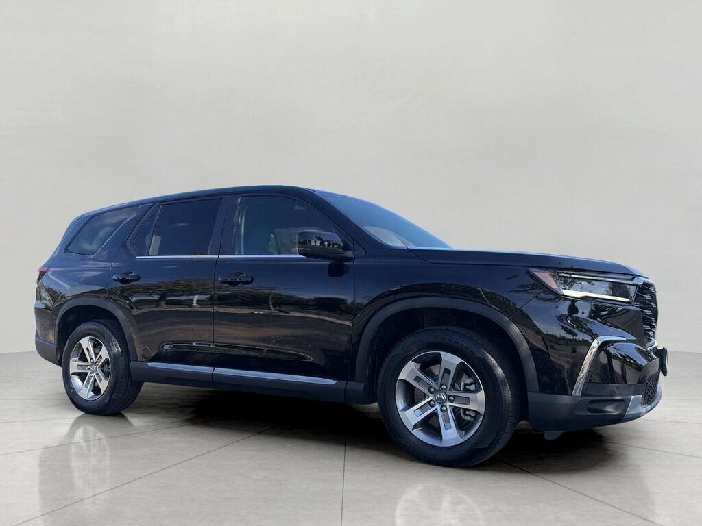 2023 Honda Pilot AWD EX-L 7P — photo 1 of 7