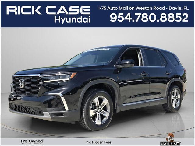 2024 Honda Pilot EX-L w/Rear Captain's Chairs