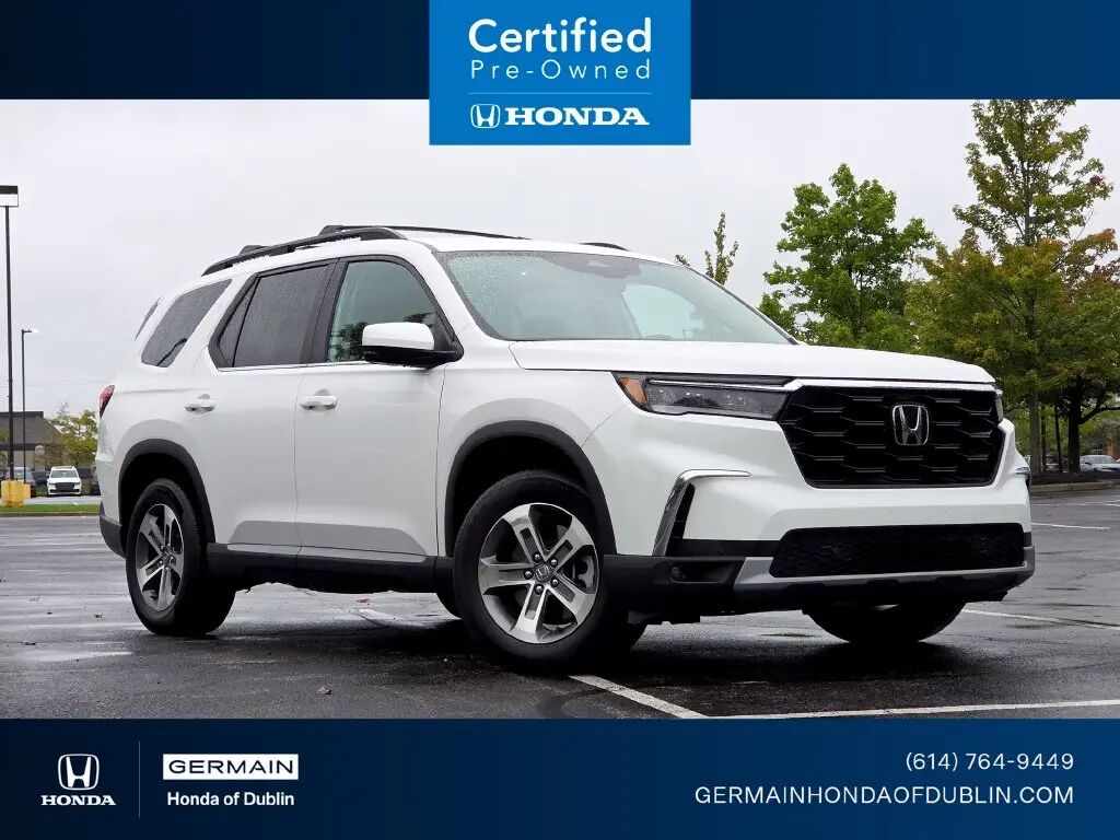 2024 Honda Pilot EX-L w/Rear Captain's Chairs — photo 1 of 13