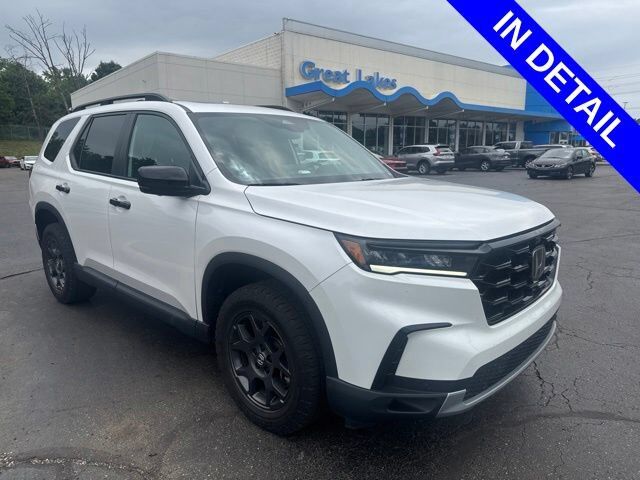 2024 Honda Pilot AWD TRAILSPORT — photo 1 of 7