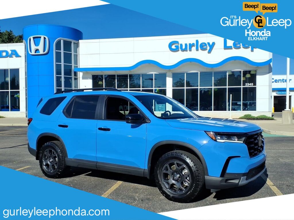 2024 Honda Pilot AWD TRAILSPORT — photo 1 of 7