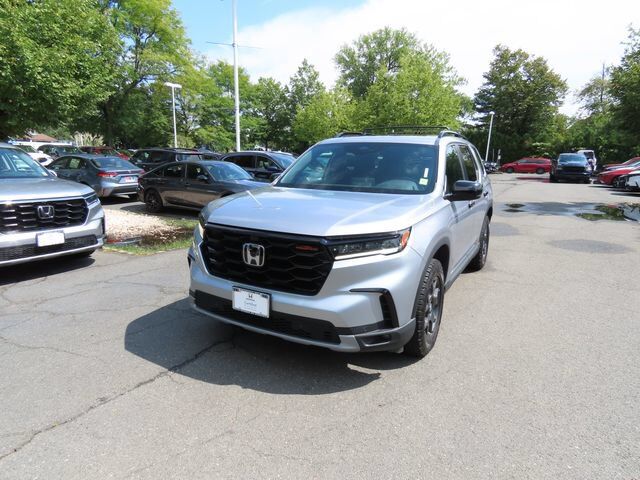 2025 Honda Pilot AWD TrailSport