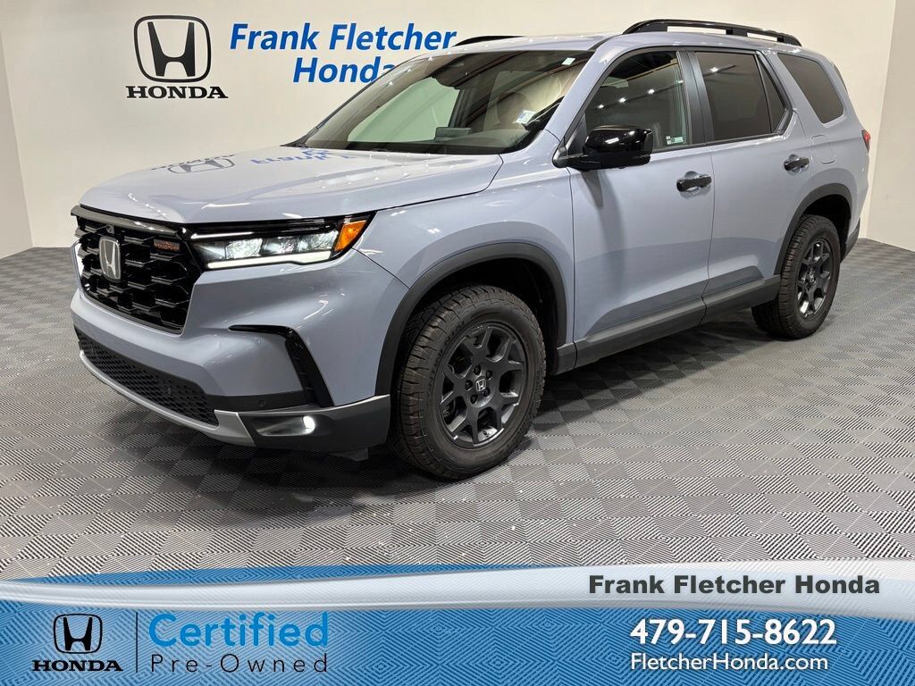 2025 Honda Pilot AWD TrailSport — photo 1 of 7