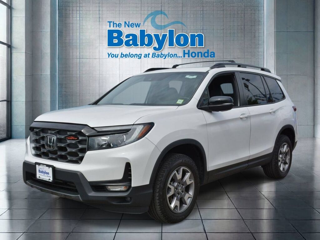 2023 Honda Pilot AWD TRAILSPORT — photo 1 of 7