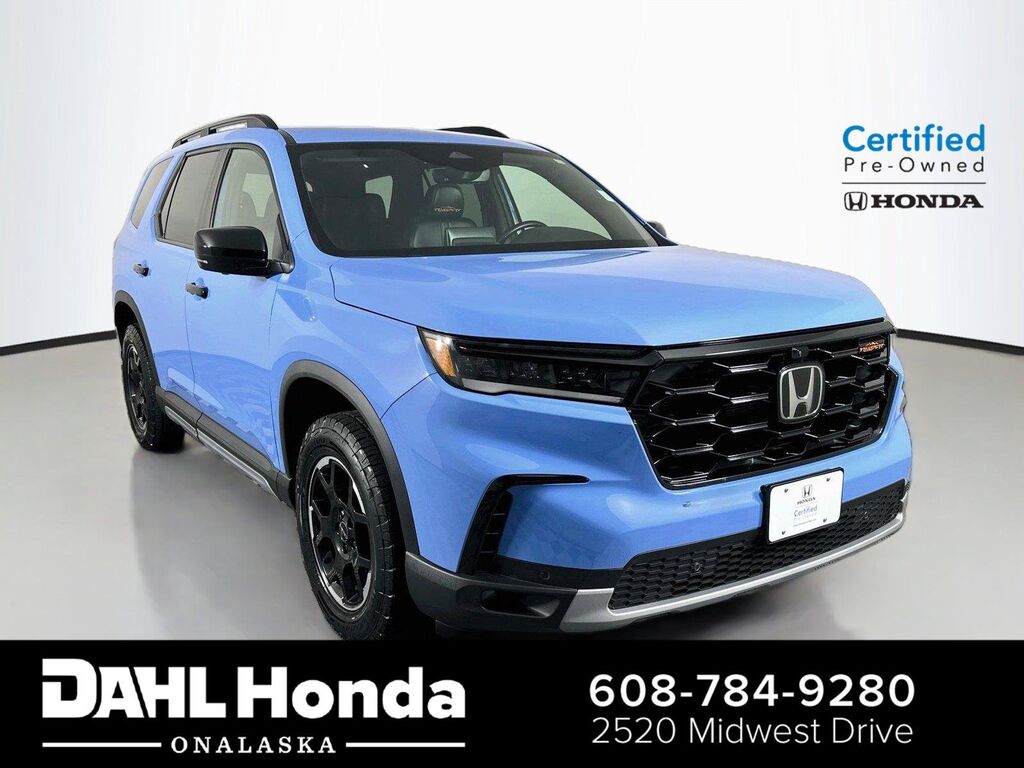 2025 Honda Pilot AWD TrailSport — photo 1 of 7